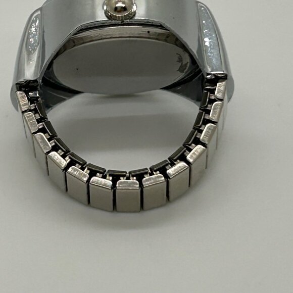 Silver-Tone Stretch Band Ring Quartz Watch With Red Face Adjustable Fit Works - Picture 2 of 10